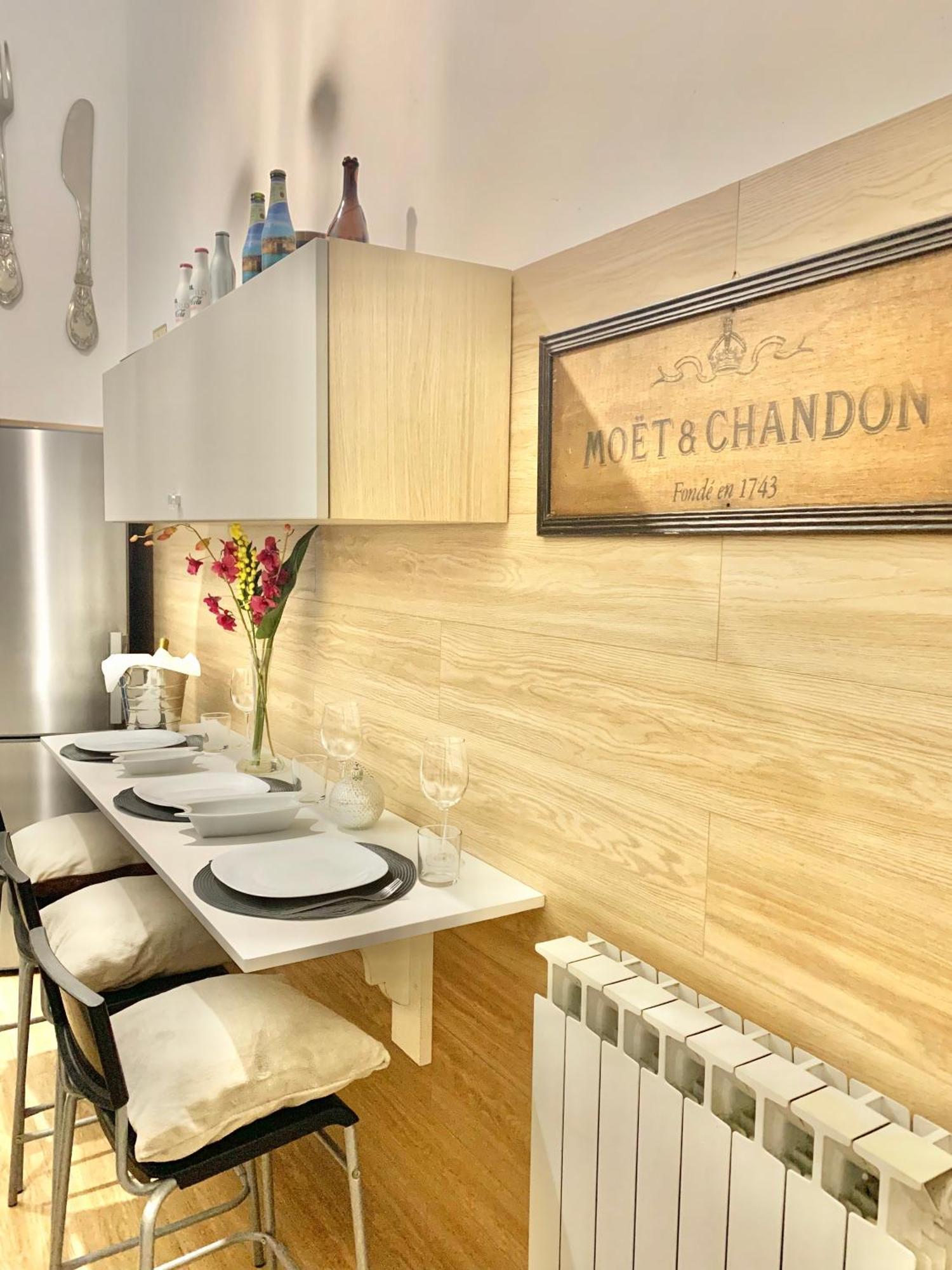 Golden Apartment بيومبينوا المظهر الخارجي الصورة